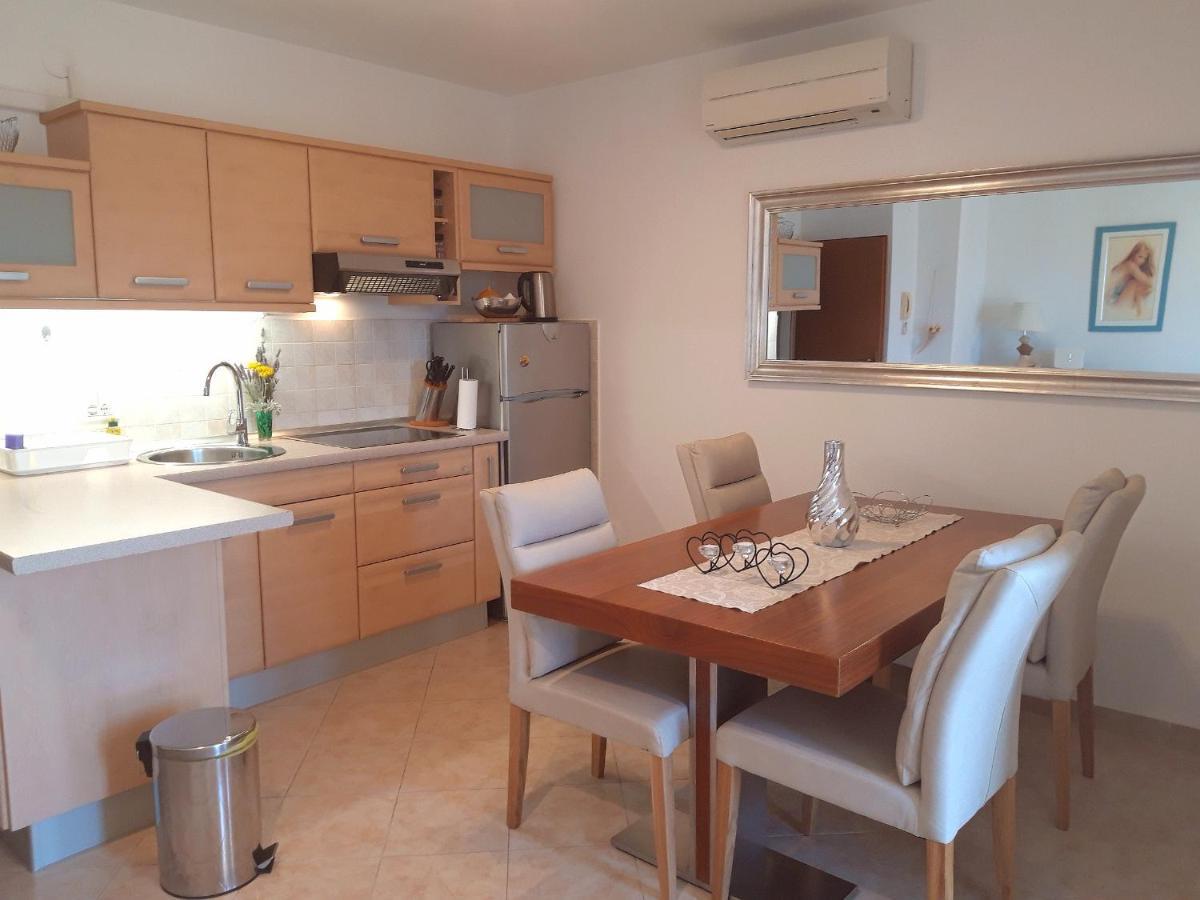 Lovely Apartment Branko Rabac With Balcony And Parking Buitenkant foto